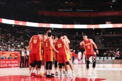 中国男篮3场小组赛狂胜128分 场均赢42.7分 44分大胜送菲律宾回家