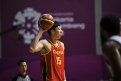 热度很高！“周琦主动表态愿出战亚运会被拒”冲上微博热搜前