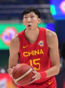 媒体人谈周琦无缘亚运：如果中国男篮赢了 这事根本不会成为新