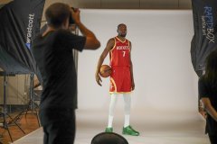 KD：我没太纠结于今年季后赛的伤病 对抗运动就是随时有受伤风