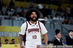 媒体人：北控放弃签约外援戴申·尼克斯 天津与后者接触&有