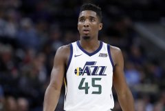 米切尔：选秀前研究哈特录像 试训爵士和他对位是我最佳表现之