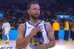 新增专属纪念臂章！库里：唐·尼尔森是我的恩师 是NBA的传奇名