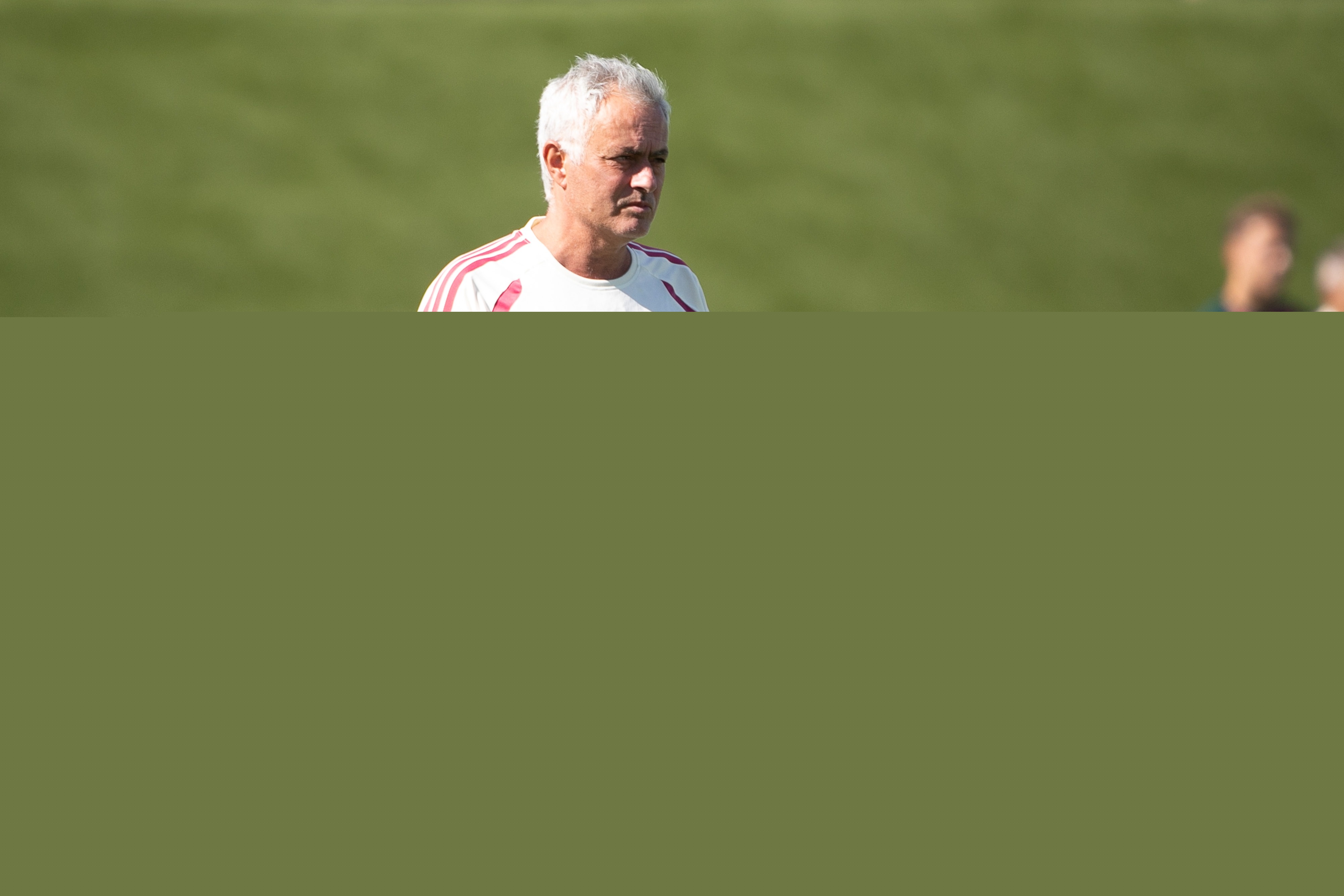 4-1大胜皇社！记者：穆里尼奥和皇马，是两个天